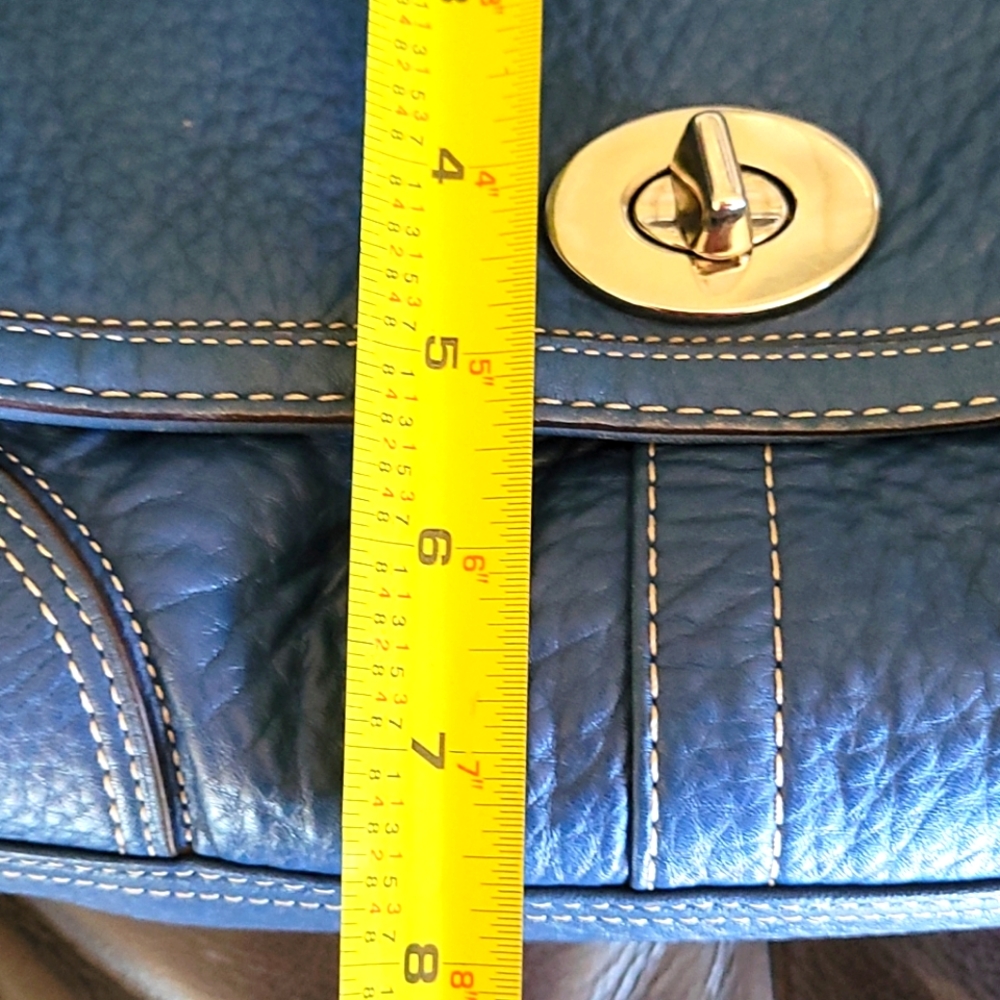Coach leather crossbody purse - Picture 10 of 13